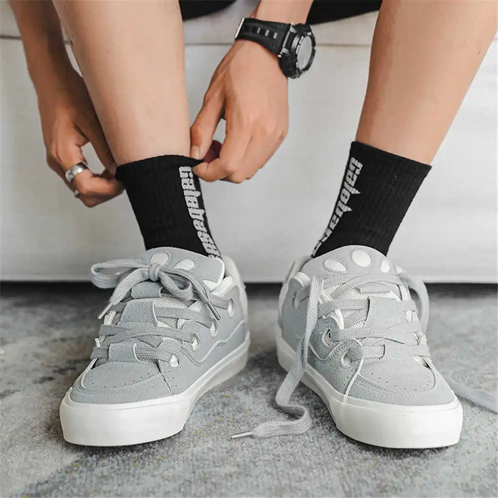 Con cordones, zapatos escolare - Luxury Lifestyle Lounge reseña y precio