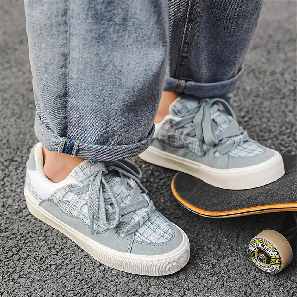 Con cordones, zapatos escolare - Luxury Lifestyle Lounge reseña y precio
