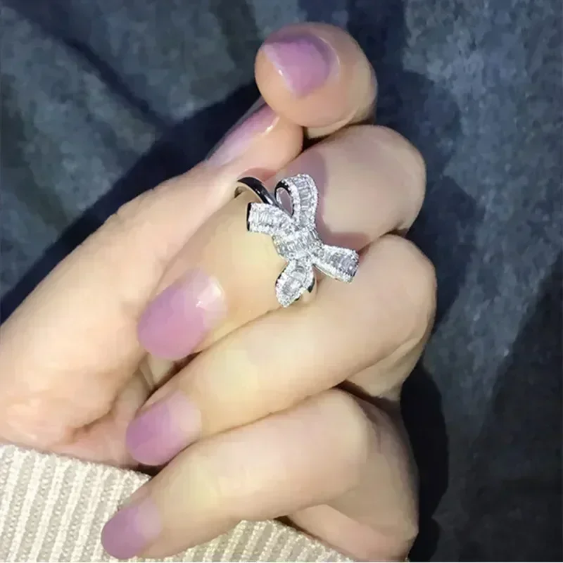 Anillos Huitan con Gran Lazo y - Luxury Lifestyle Jewelry reseña y precio